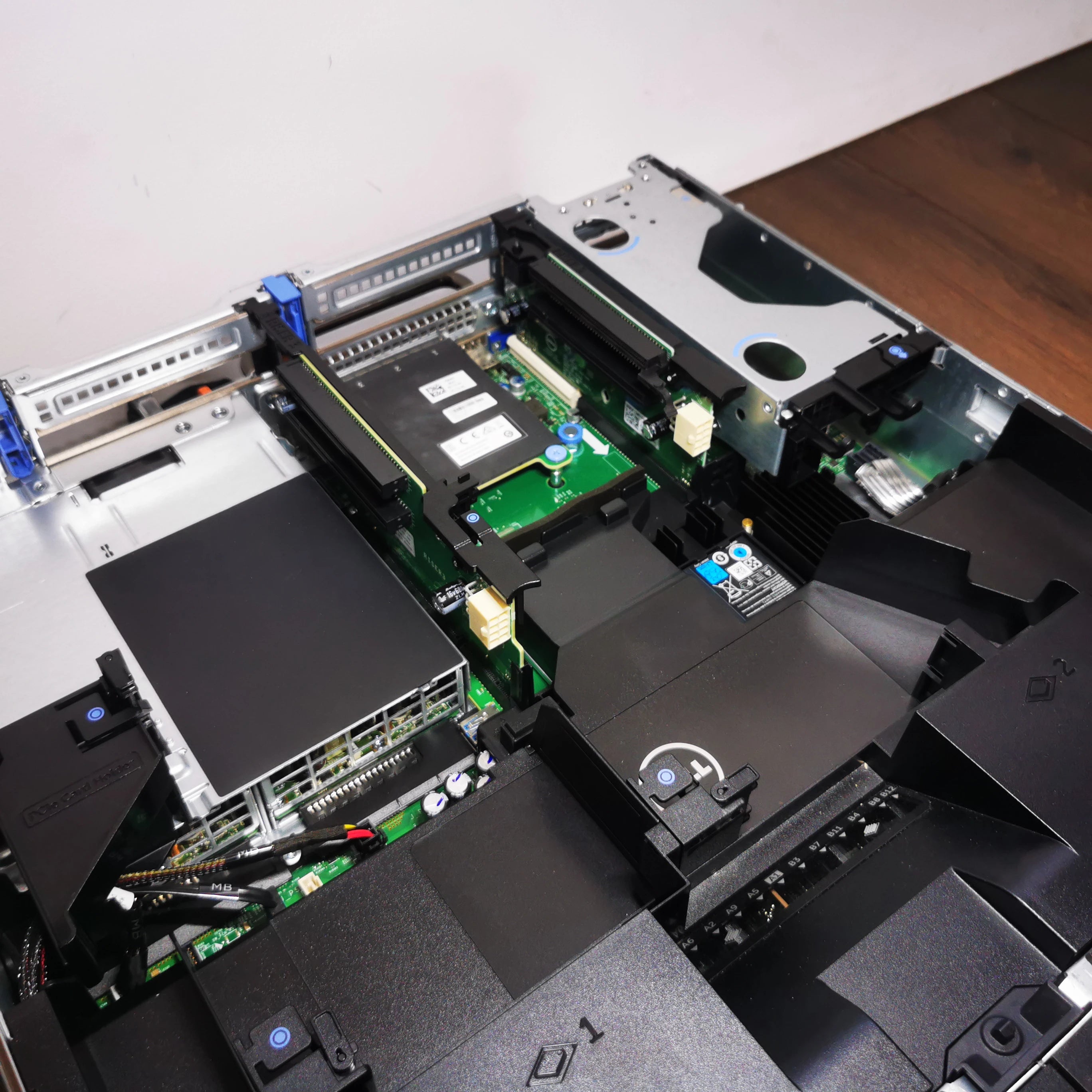 Dell R730 | 16SFF | 2680V4 | 32GB | Server