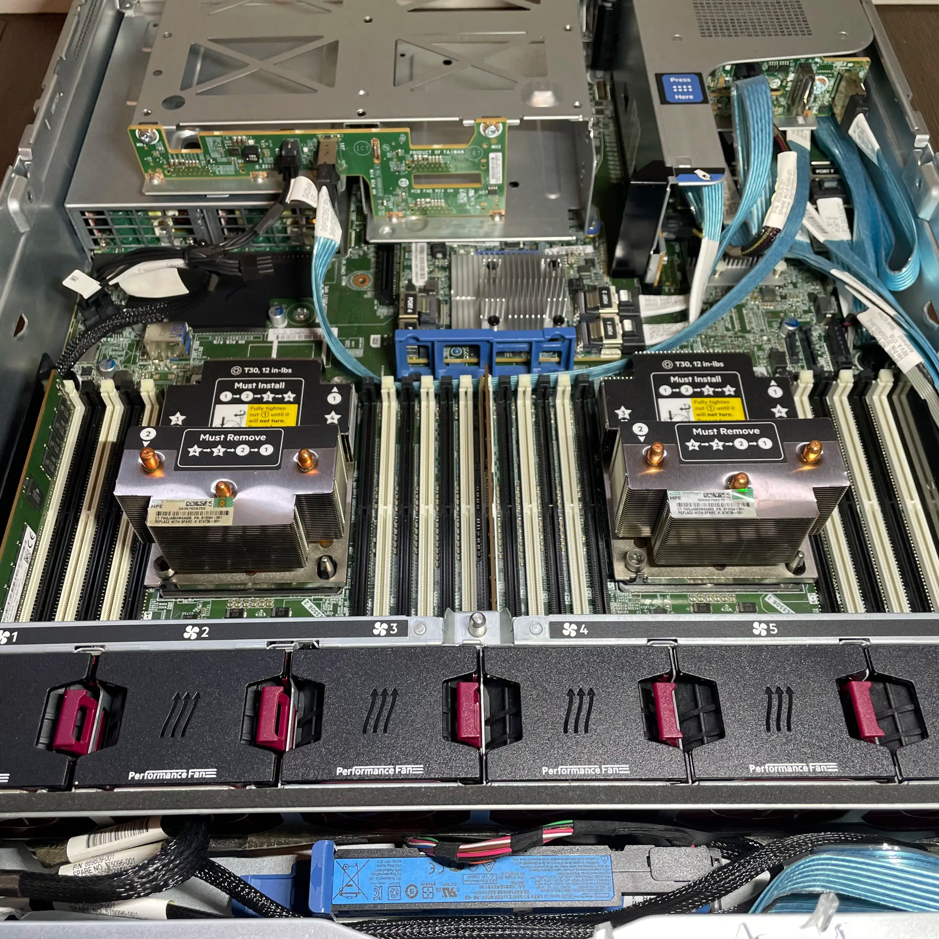 HPE DL380 Gen10 | 15LFF 2SFF | 2xGold 6138 | 32GB RAM | Server